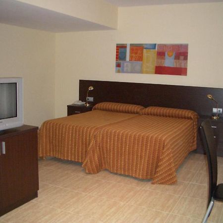 Hotel Pique Gandesa Zimmer foto